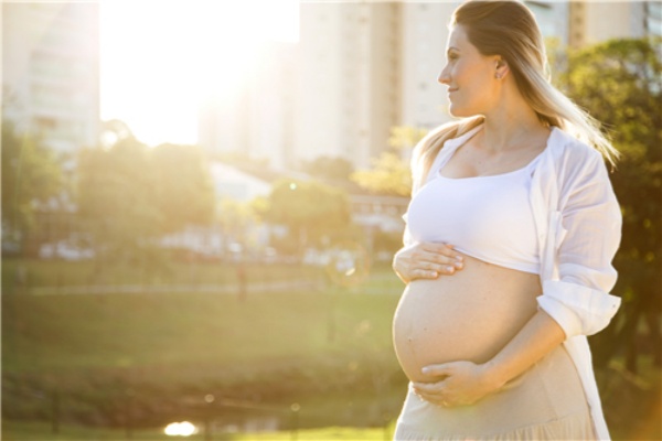 为什么有钱人都喜欢不停地生孩子？Why do wealthy people like to keep having children?