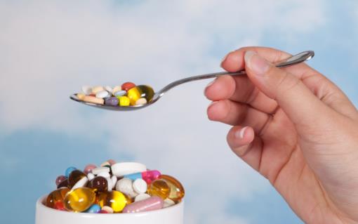 ���ҳ�ҩС���˺������ ���಻�õ��ճ���������